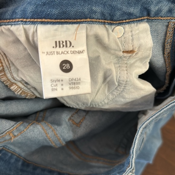JBD Distressed Jeans - Picture 4 of 5